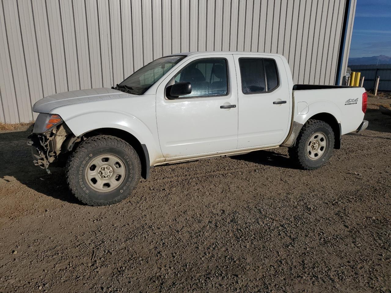 2016 NISSAN FRONTIER S