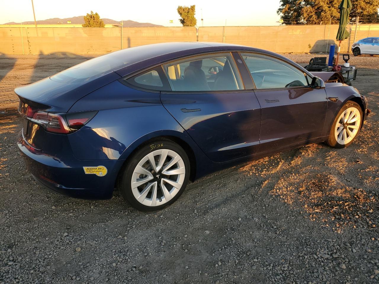 2022 TESLA MODEL 3 - Image 3