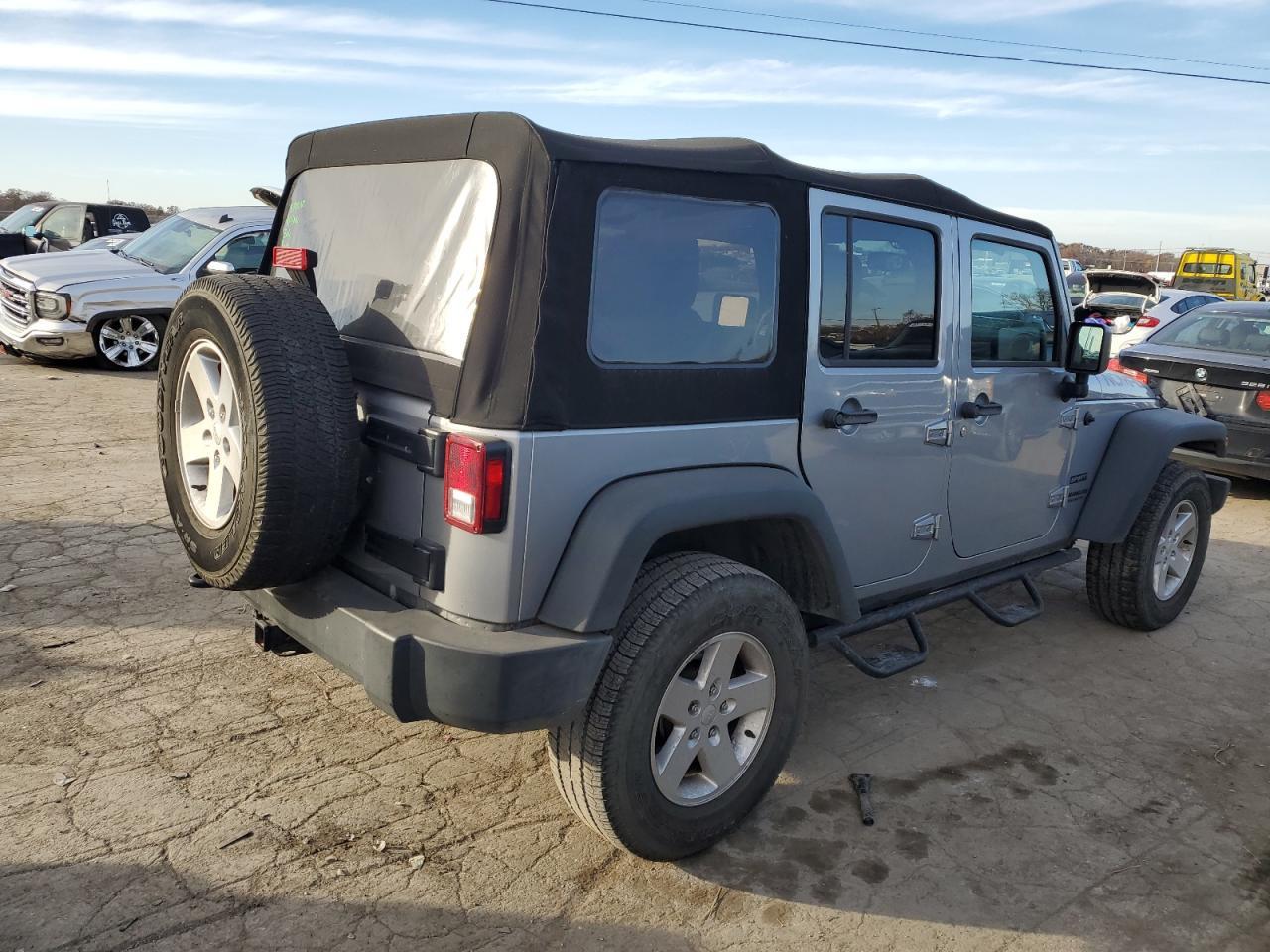 2017 JEEP WRANGLER U - Image 3