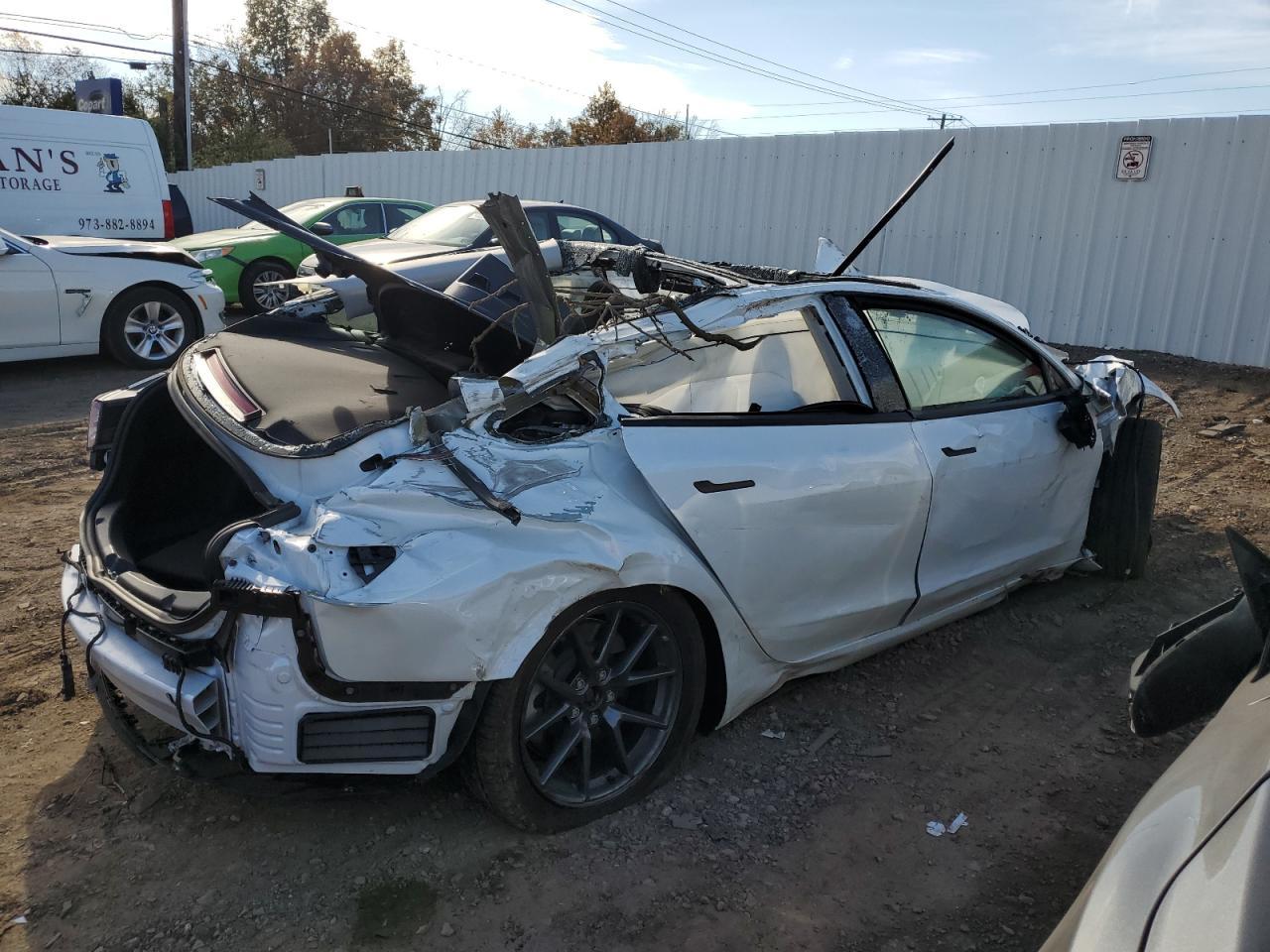 2023 TESLA MODEL 3 - Фото 3