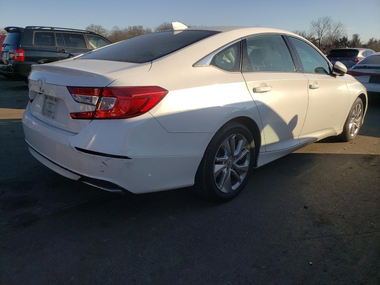2018 HONDA ACCORD LX - Фото 3