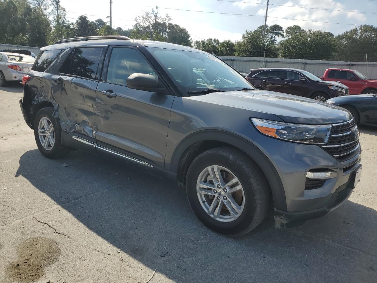 2022 FORD EXPLORER X - Image 4