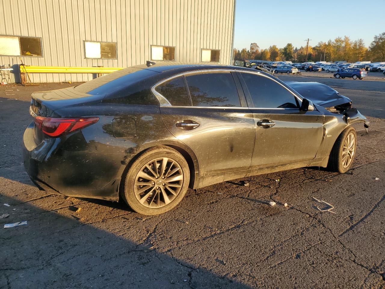 2018 INFINITI Q50 LUXE - Фото 3