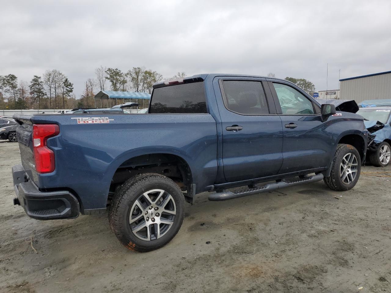 2019 CHEVROLET SILVERADO - Фото 3