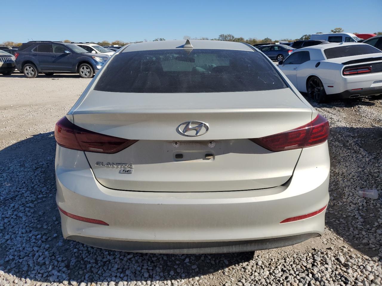 2017 HYUNDAI ELANTRA SE - Фото 6