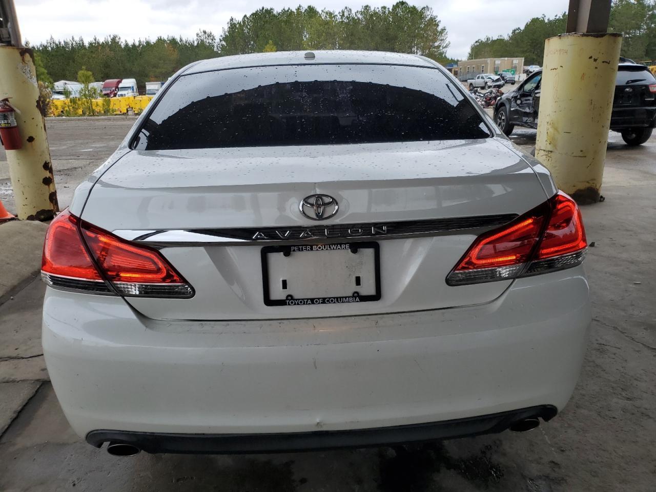 2011 TOYOTA AVALON BAS - Image 6