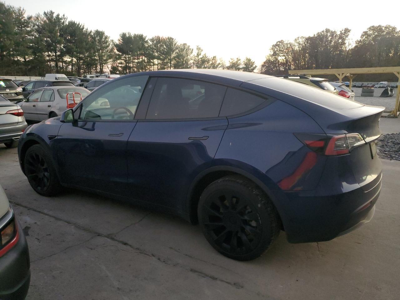 2022 TESLA MODEL Y - Image 2