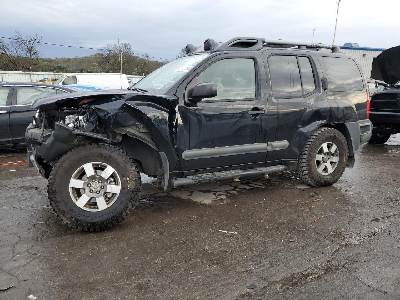 2013 NISSAN XTERRA X