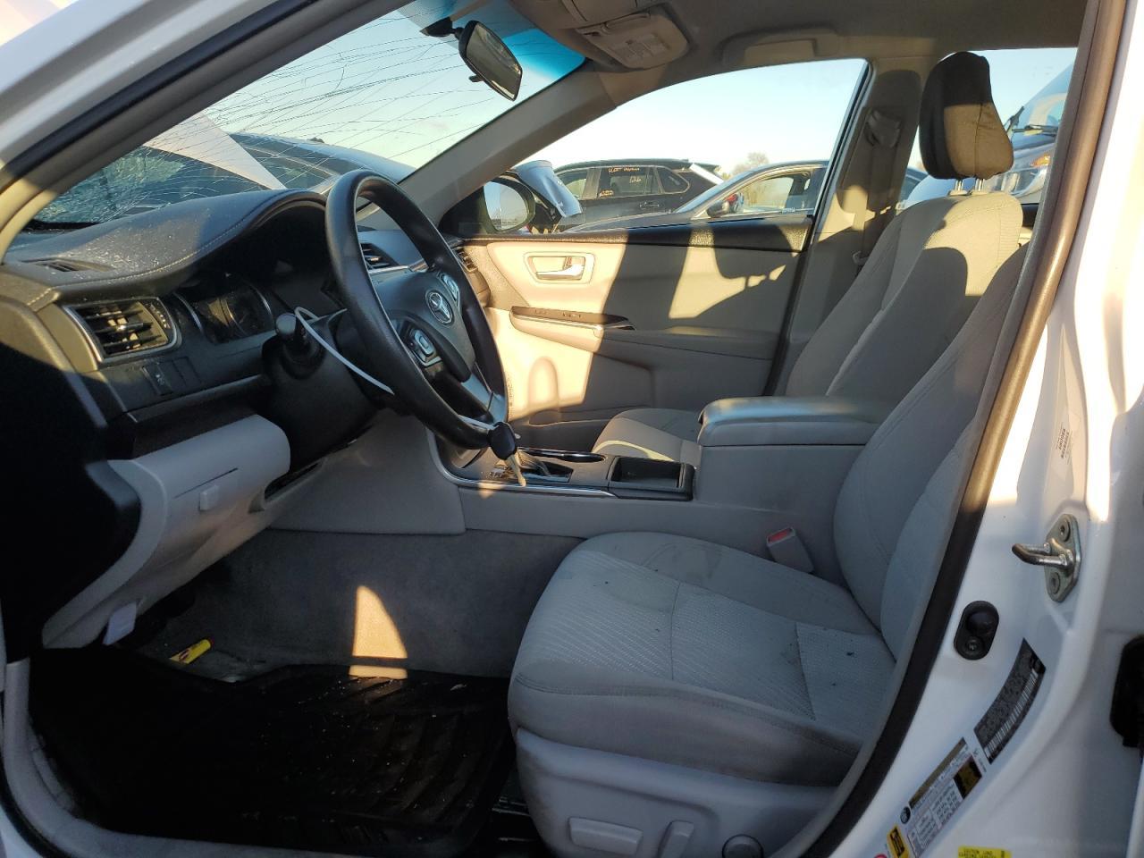 2017 TOYOTA CAMRY LE - Фото 7