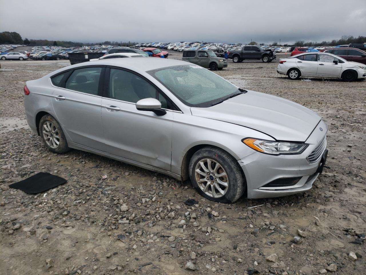 2017 FORD FUSION S - Image 4