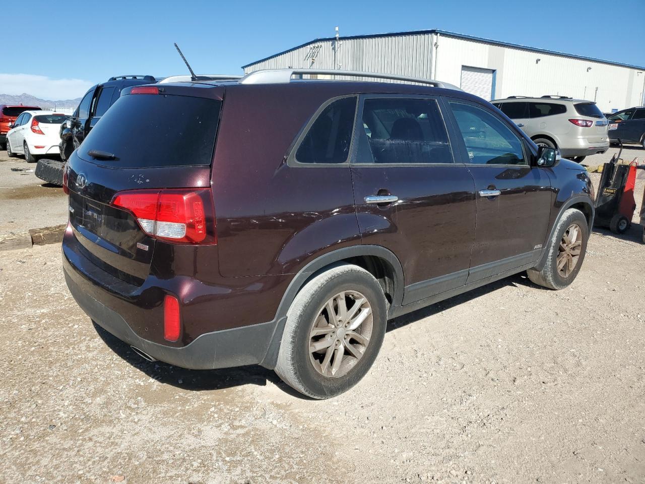 2014 KIA SORENTO LX - Image 3