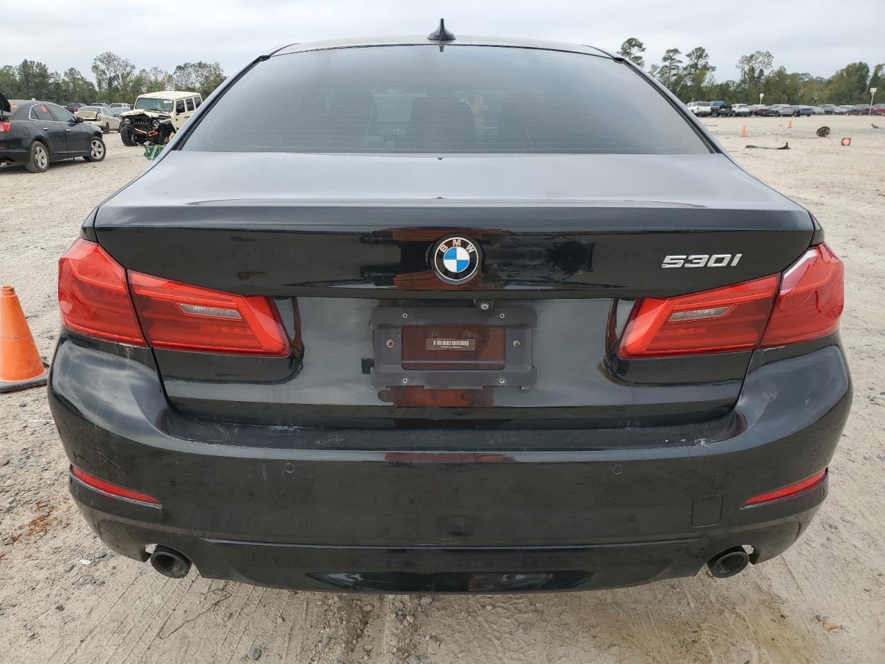 2018 BMW 530 I - Фото 6