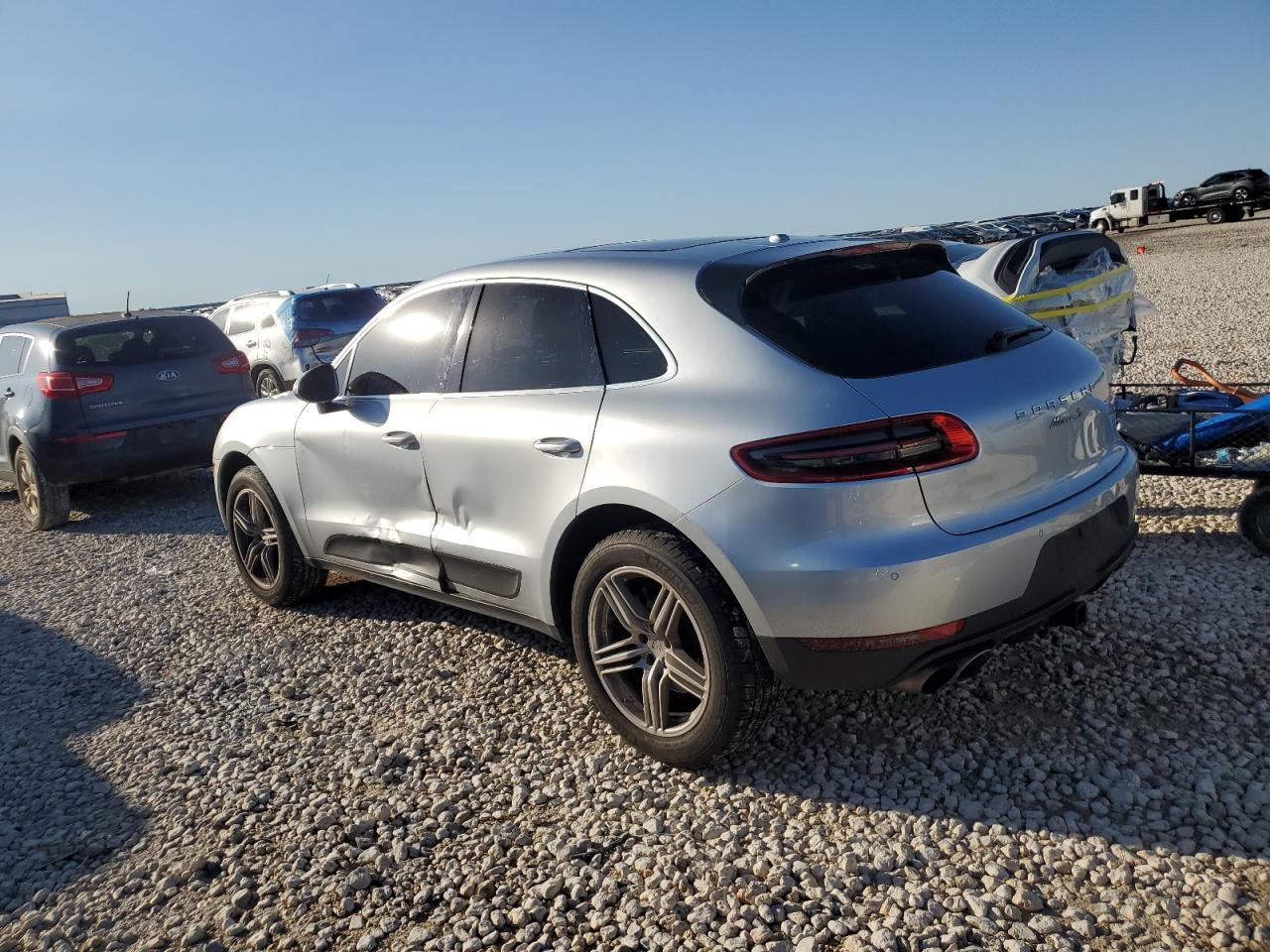 2015 PORSCHE MACAN S - Image 2