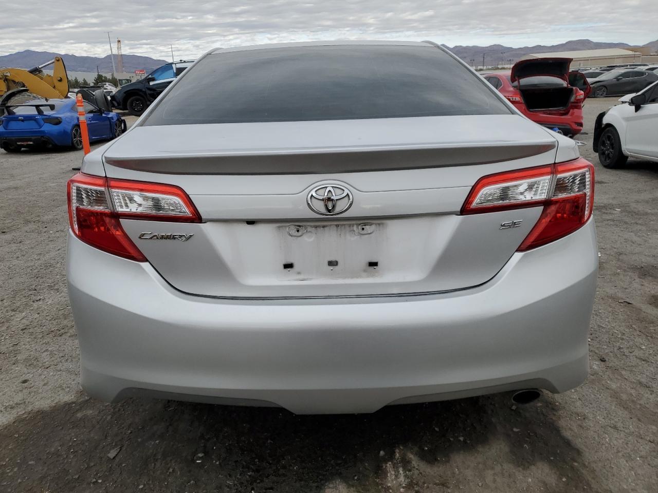2014 TOYOTA CAMRY L - Фото 6