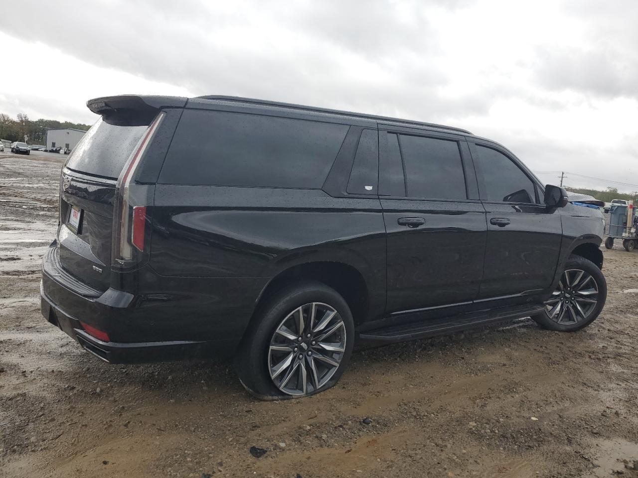 2021 CADILLAC ESCALADE E - Фото 3