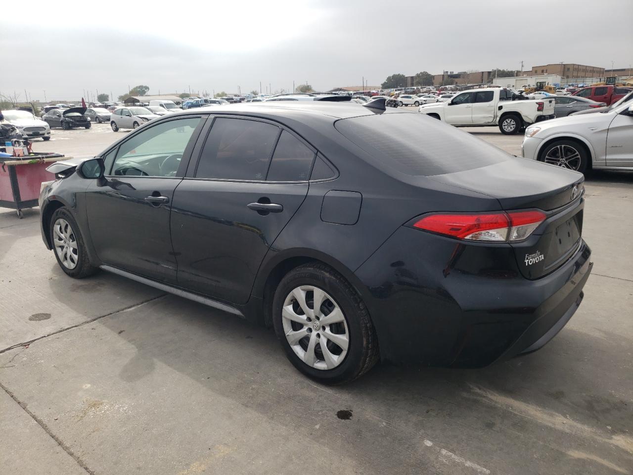 2020 TOYOTA COROLLA LE - Image 2