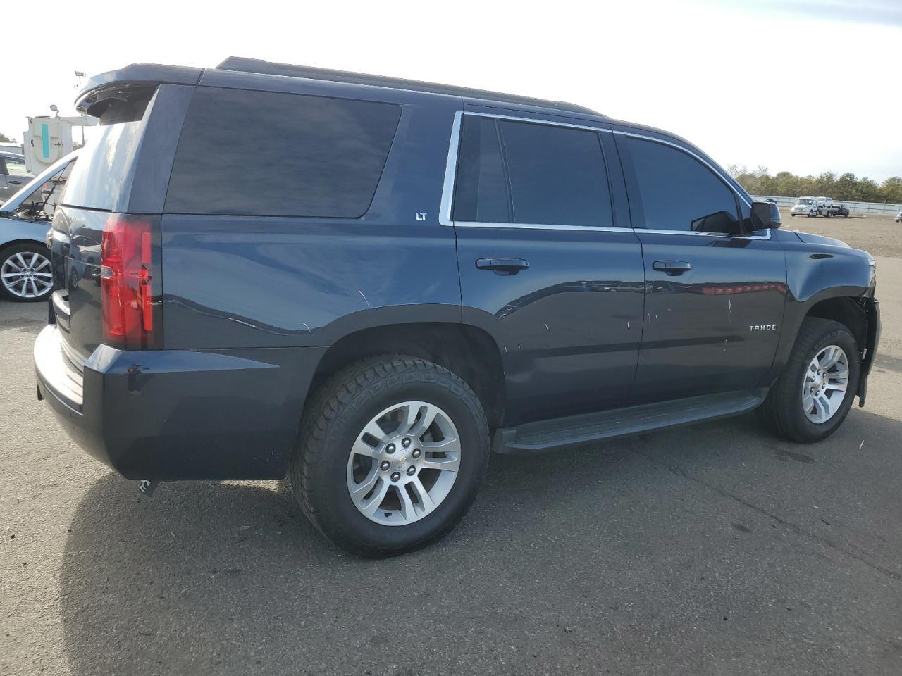 2017 CHEVROLET TAHOE K150 - Фото 3