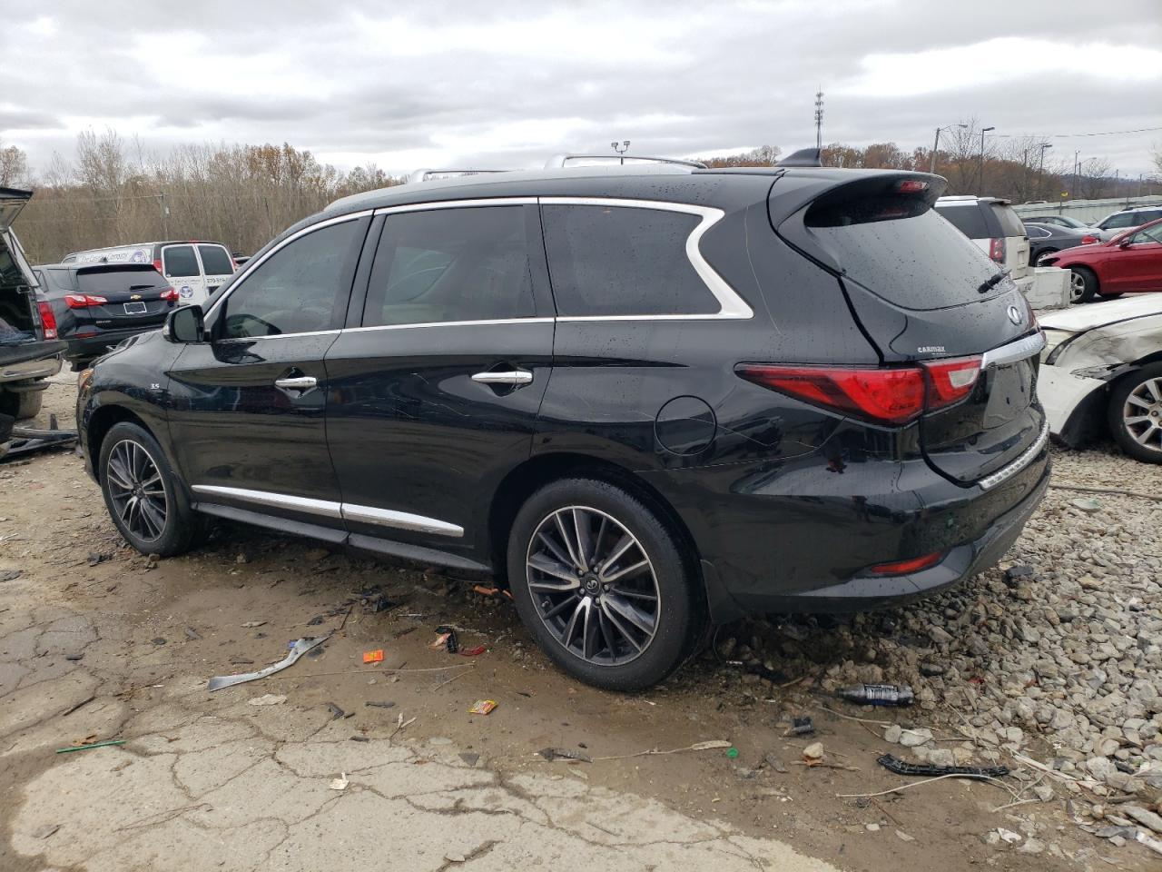 2017 INFINITI QX60 - Image 2