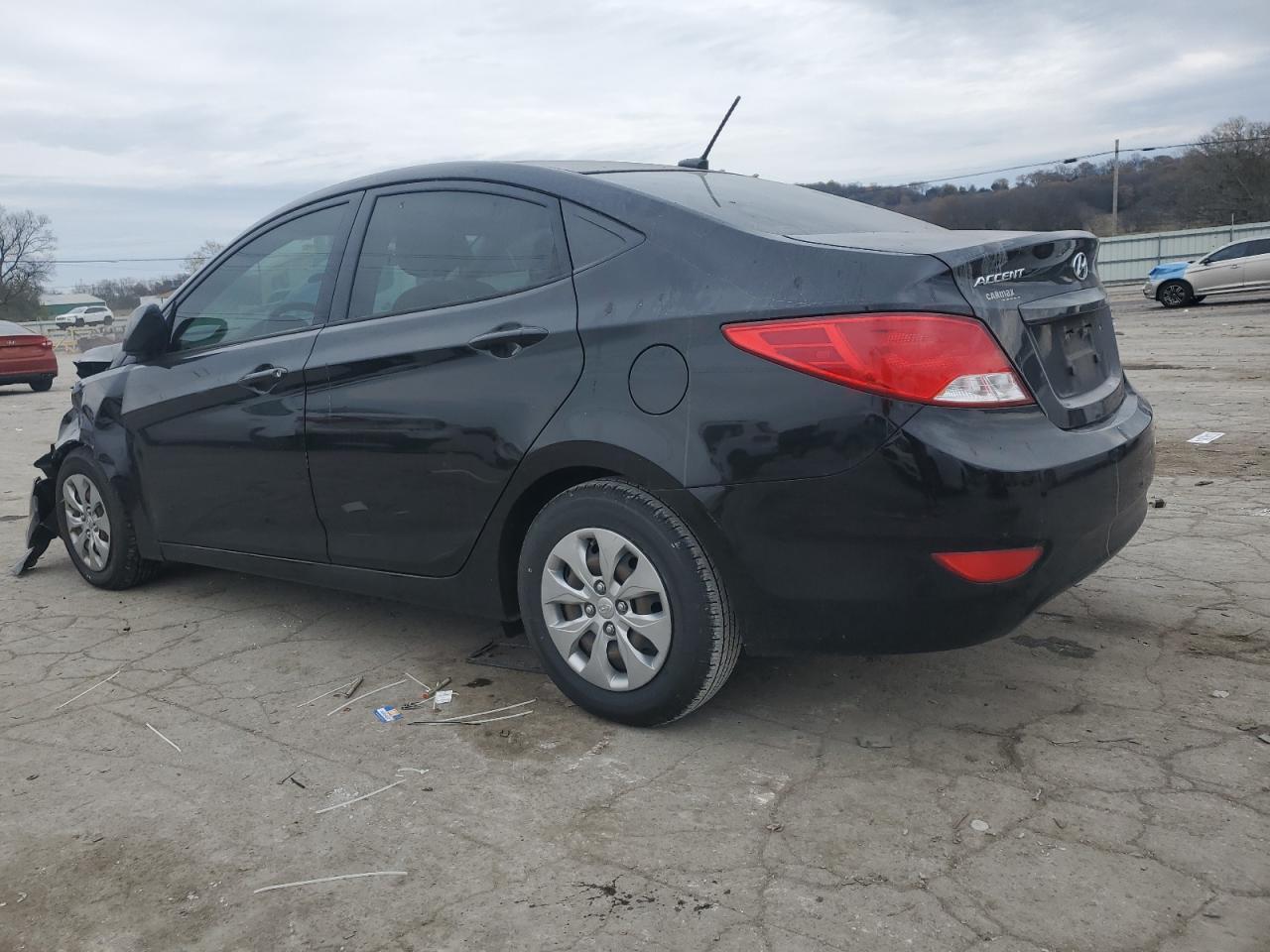 2017 HYUNDAI ACCENT SE - Фото 2