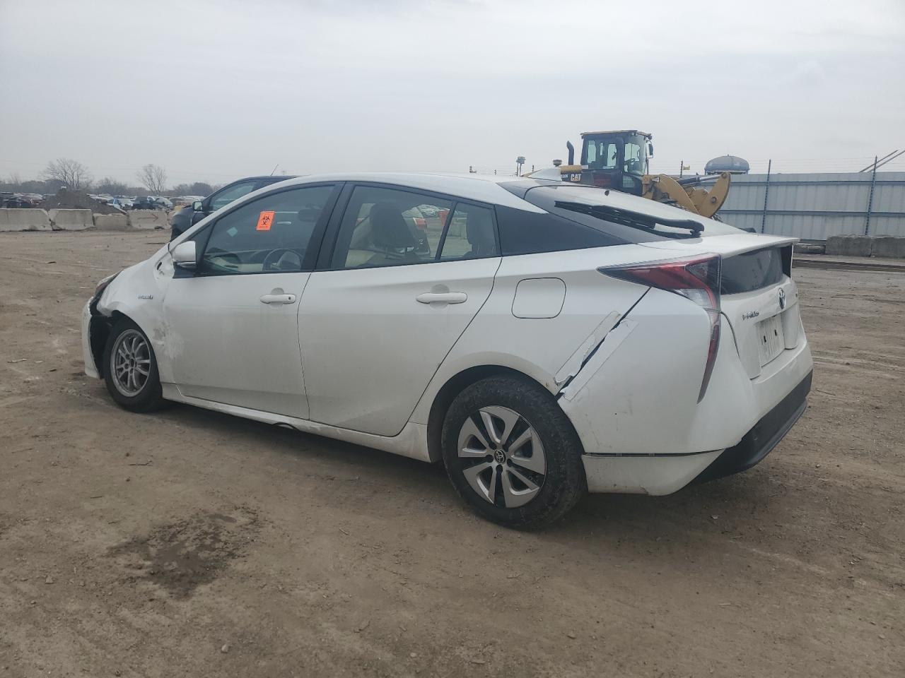 2016 TOYOTA PRIUS - Image 2
