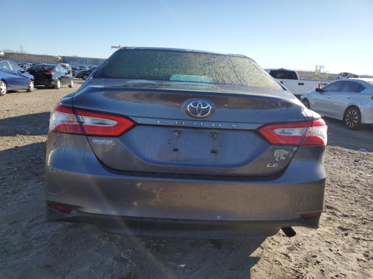 2018 TOYOTA CAMRY L - Фото 6