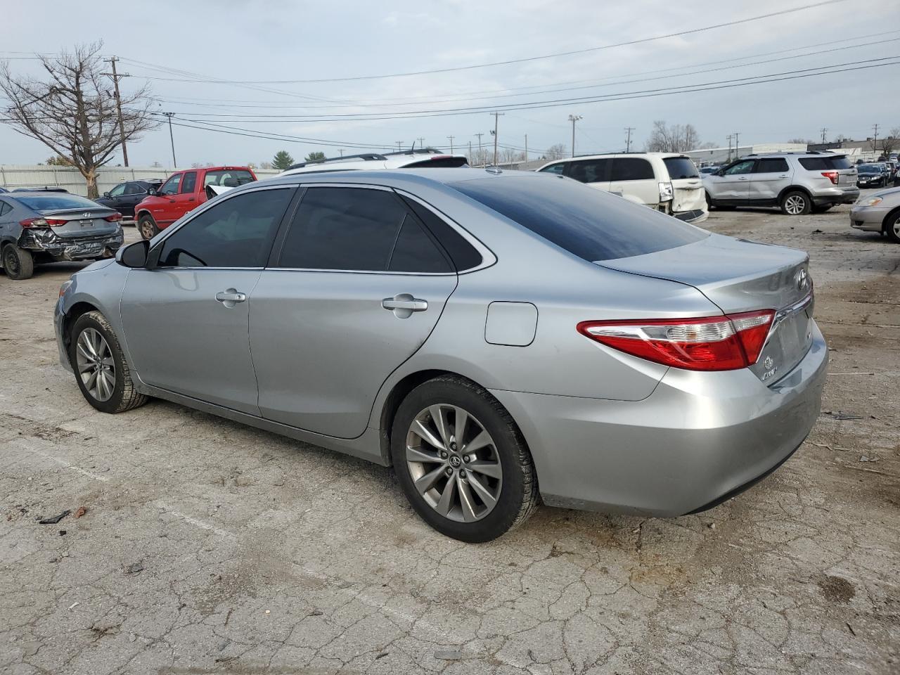 2016 TOYOTA CAMRY LE - Фото 2