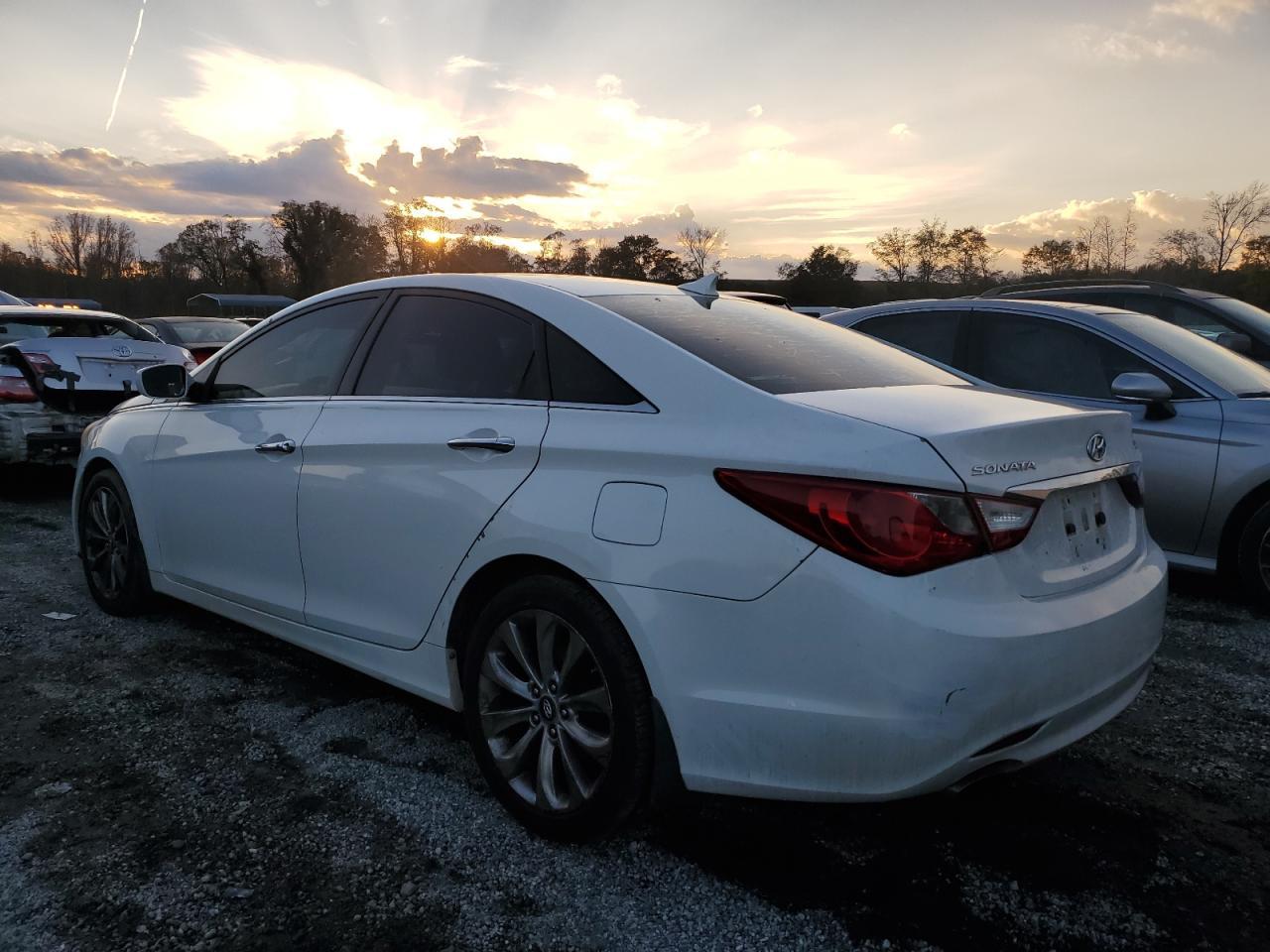2011 HYUNDAI SONATA SE - Фото 2