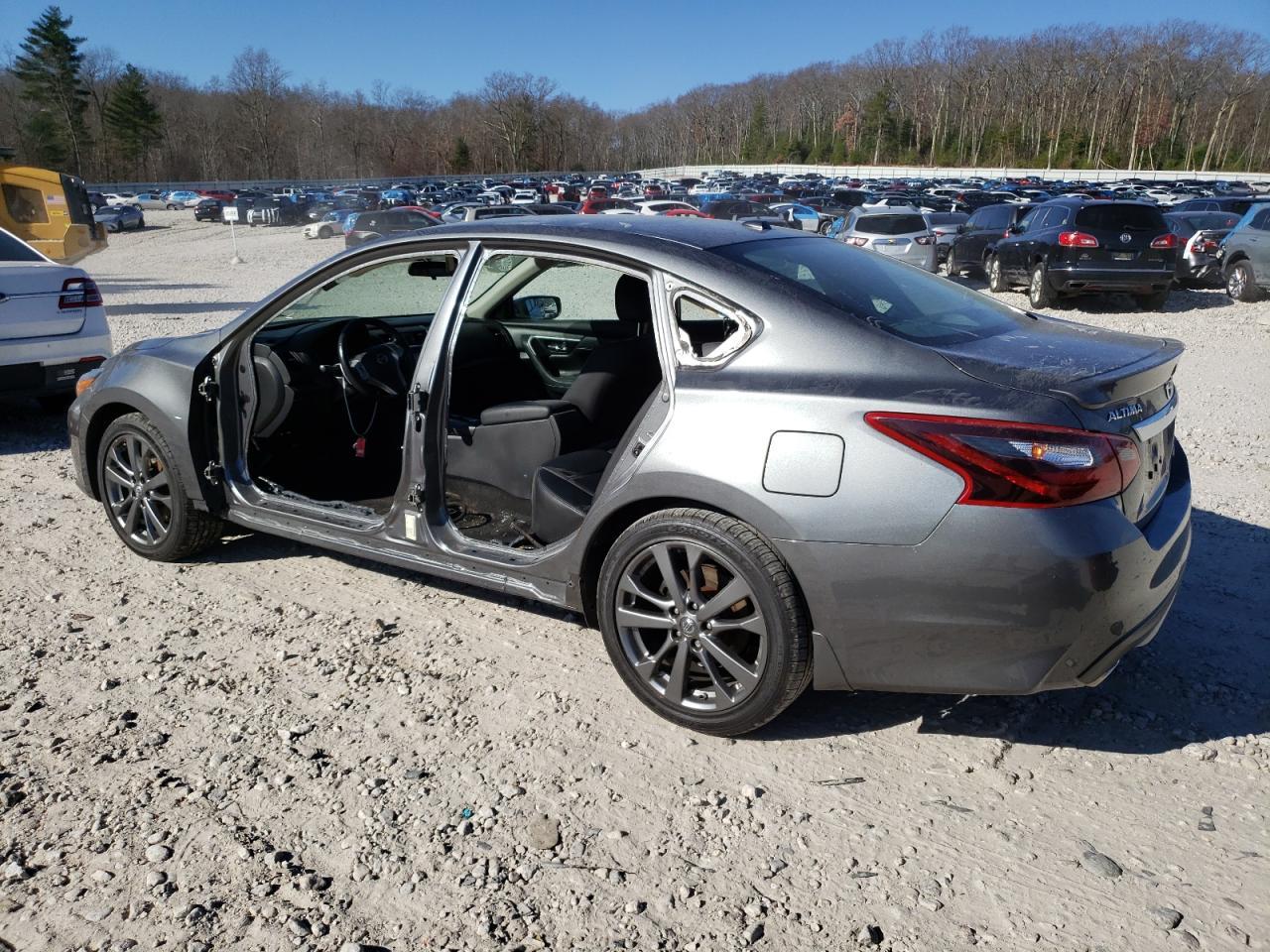 2018 NISSAN ALTIMA 2.5 - Фото 2