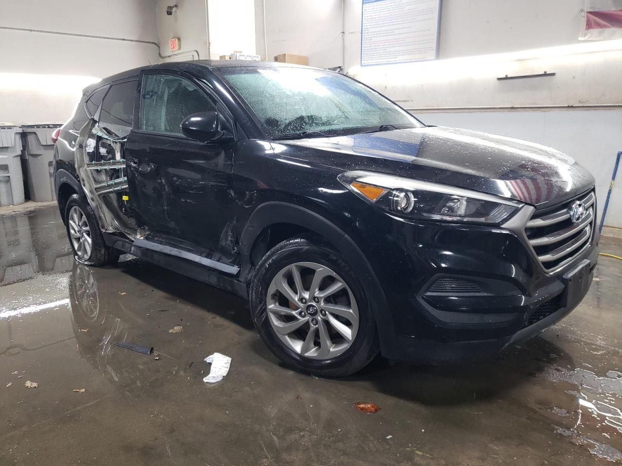 2016 HYUNDAI TUCSON SE - Фото 4