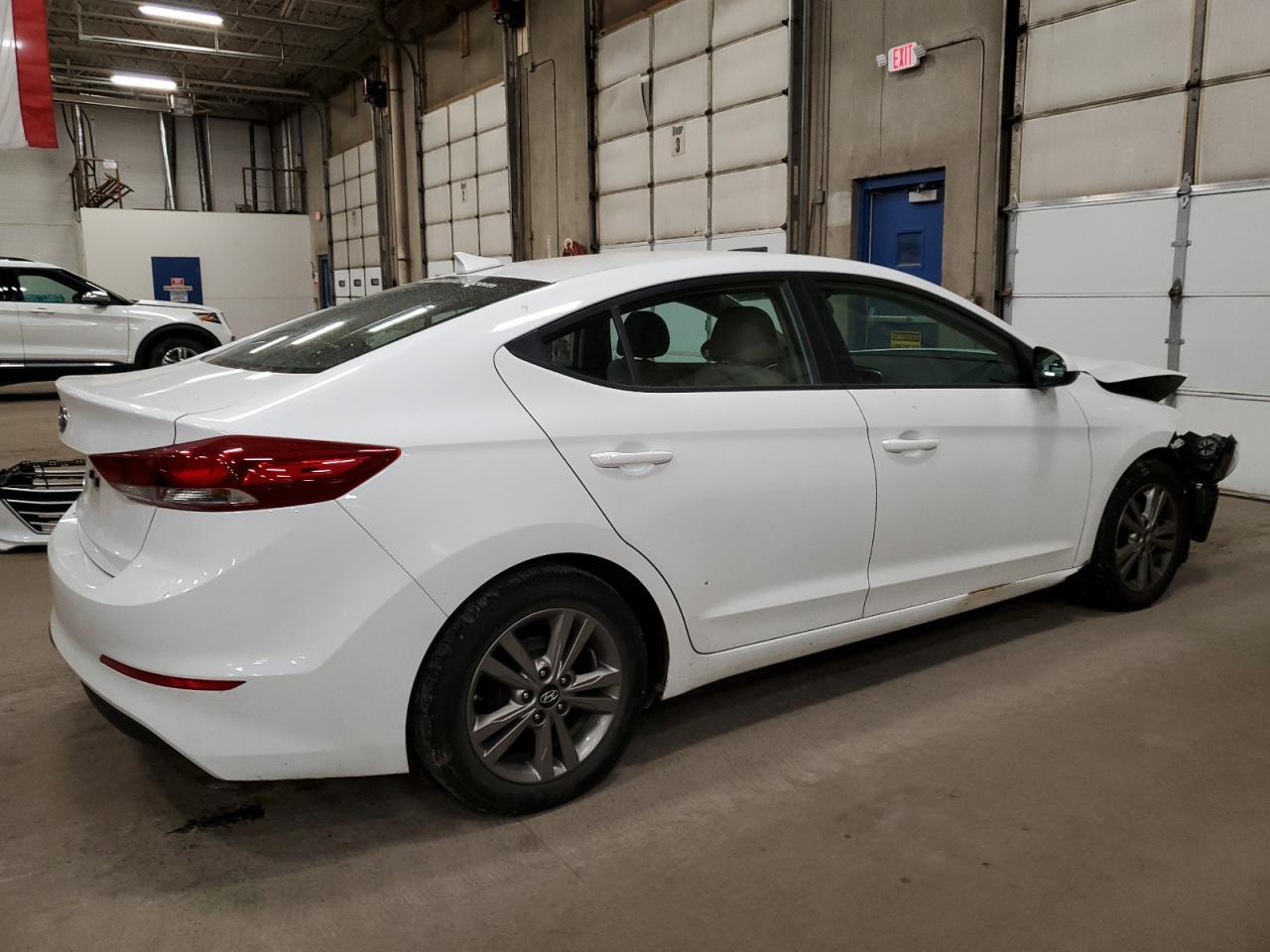 2017 HYUNDAI ELANTRA SE - Фото 3
