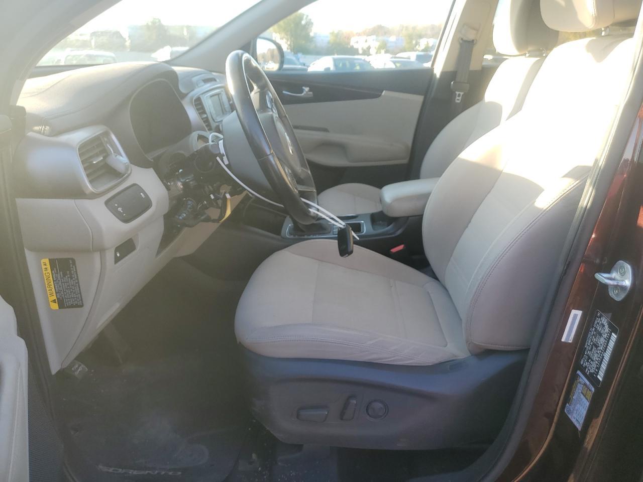 2016 KIA SORENTO LX - Image 7