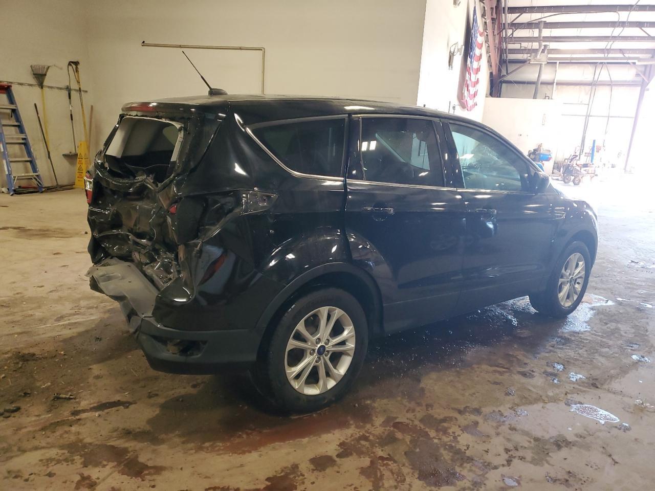 2017 FORD ESCAPE SE - Фото 3