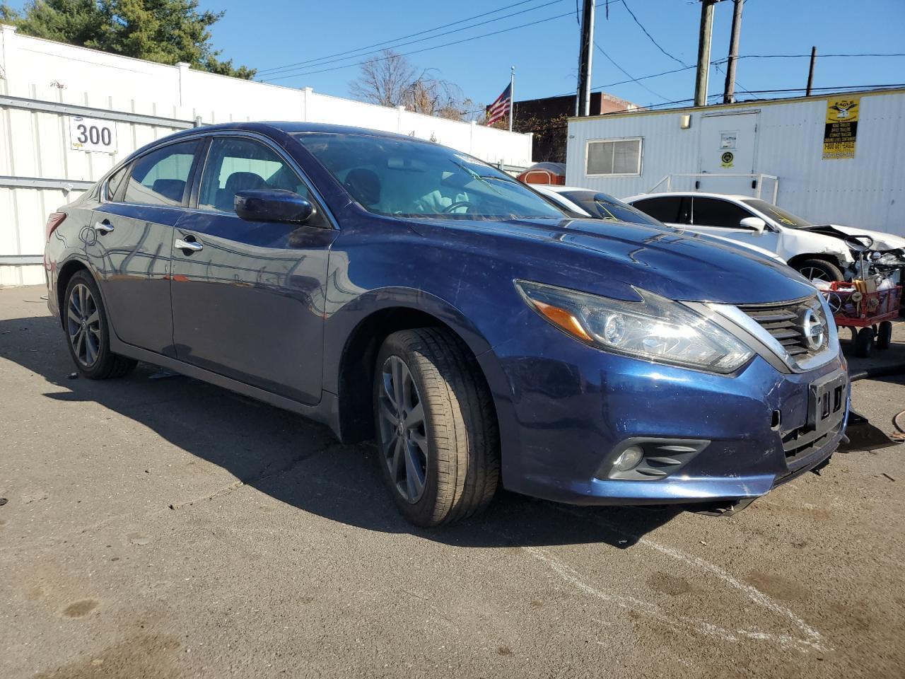 2017 NISSAN ALTIMA 2.5 - Image 4