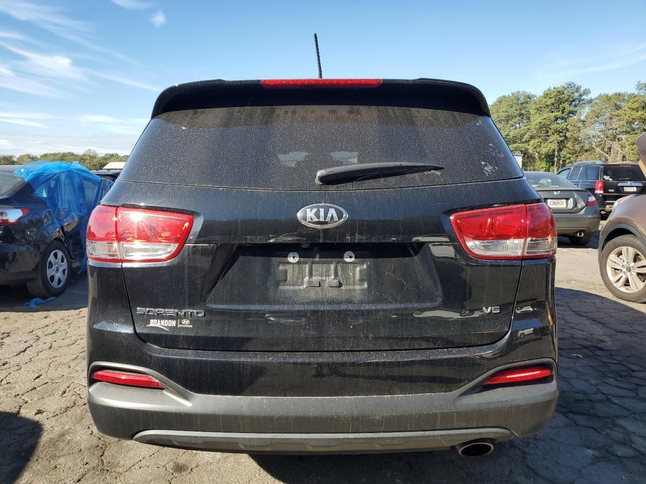 2017 KIA SORENTO LX - Image 6