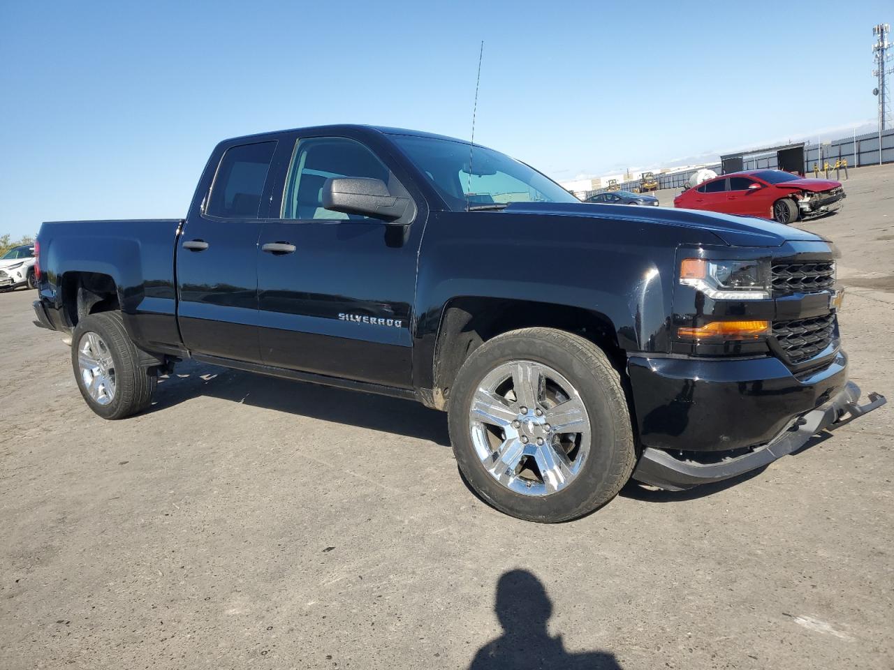 2018 CHEVROLET SILVERADO - Image 4