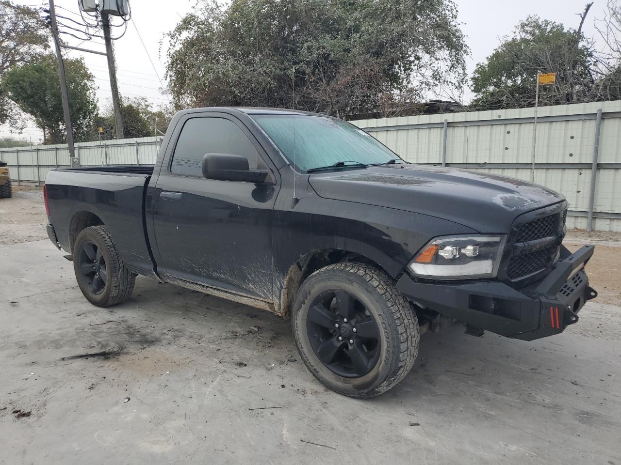 2015 RAM 1500 ST - Image 4