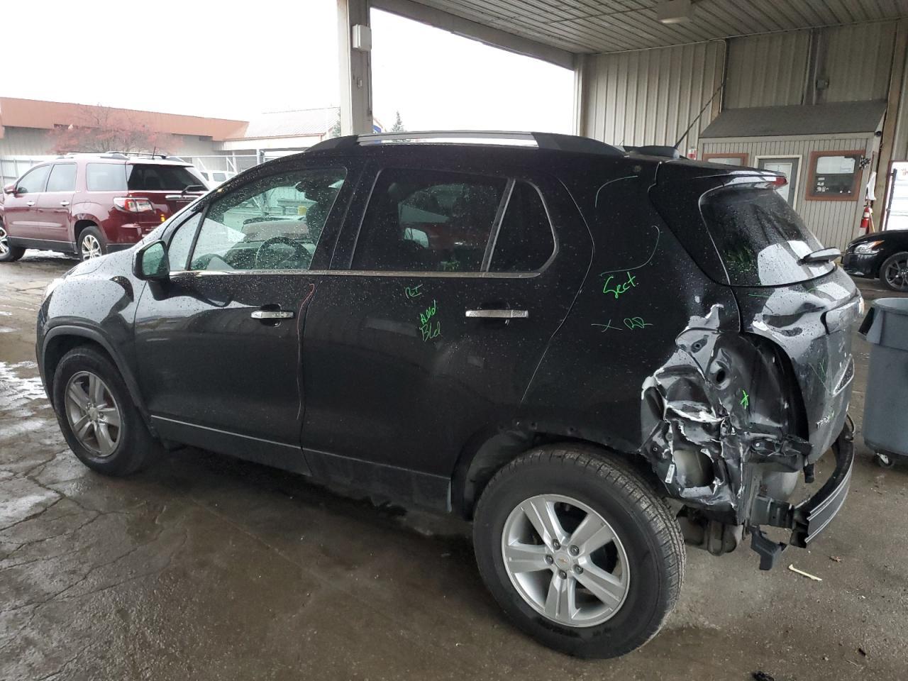 2019 CHEVROLET TRAX 1LT - Image 2