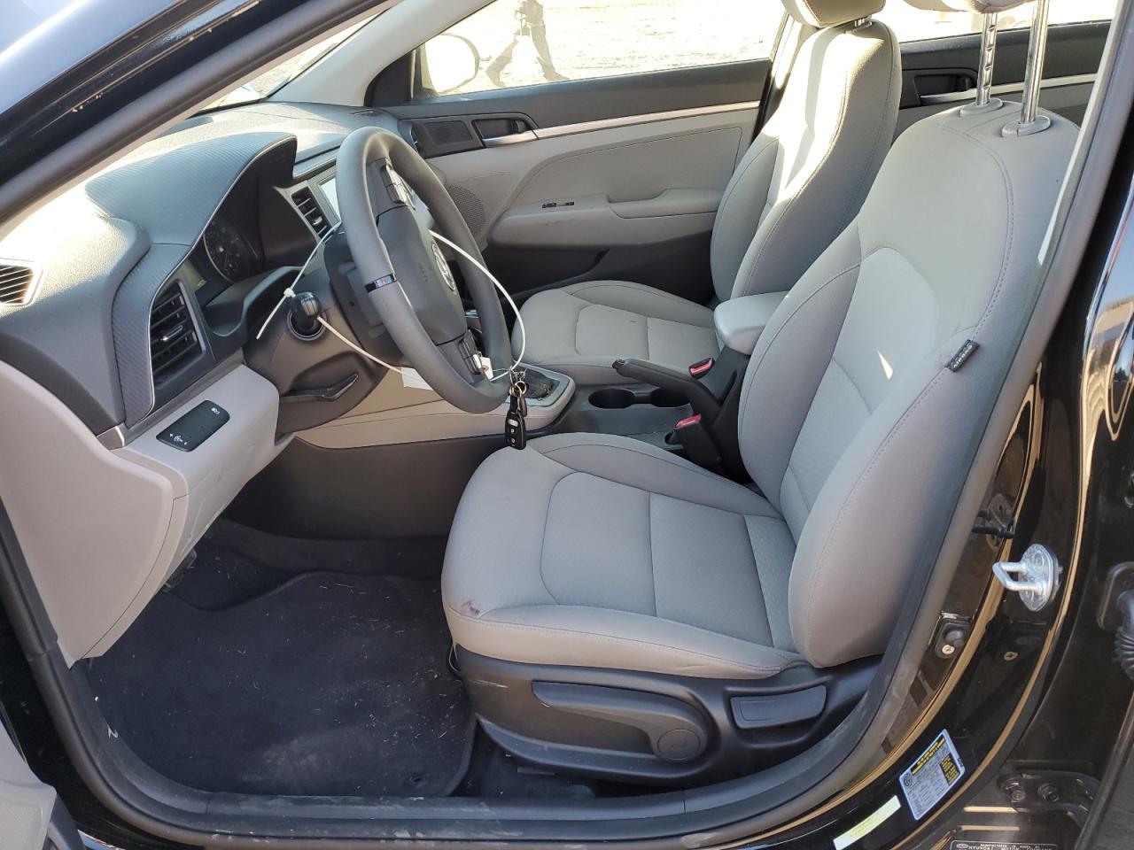 2019 HYUNDAI ELANTRA SE - Фото 7