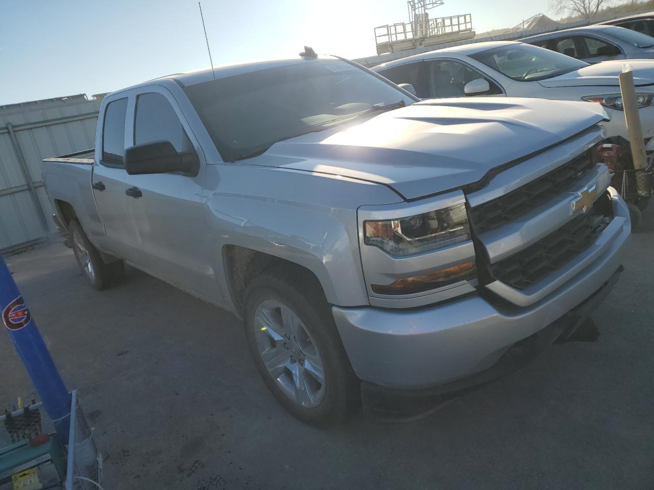 2018 CHEVROLET SILVERADO - Фото 4