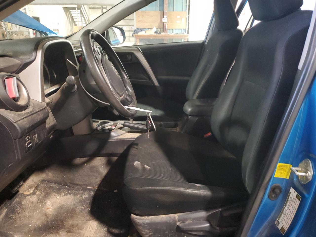 2016 TOYOTA RAV4 LE - Фото 7