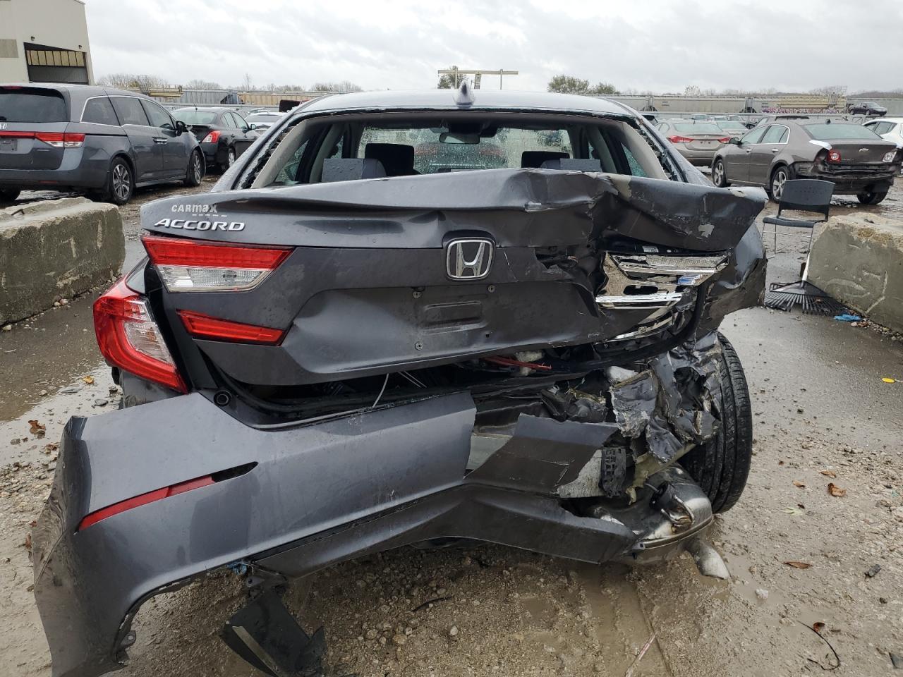 2018 HONDA ACCORD LX - Фото 6