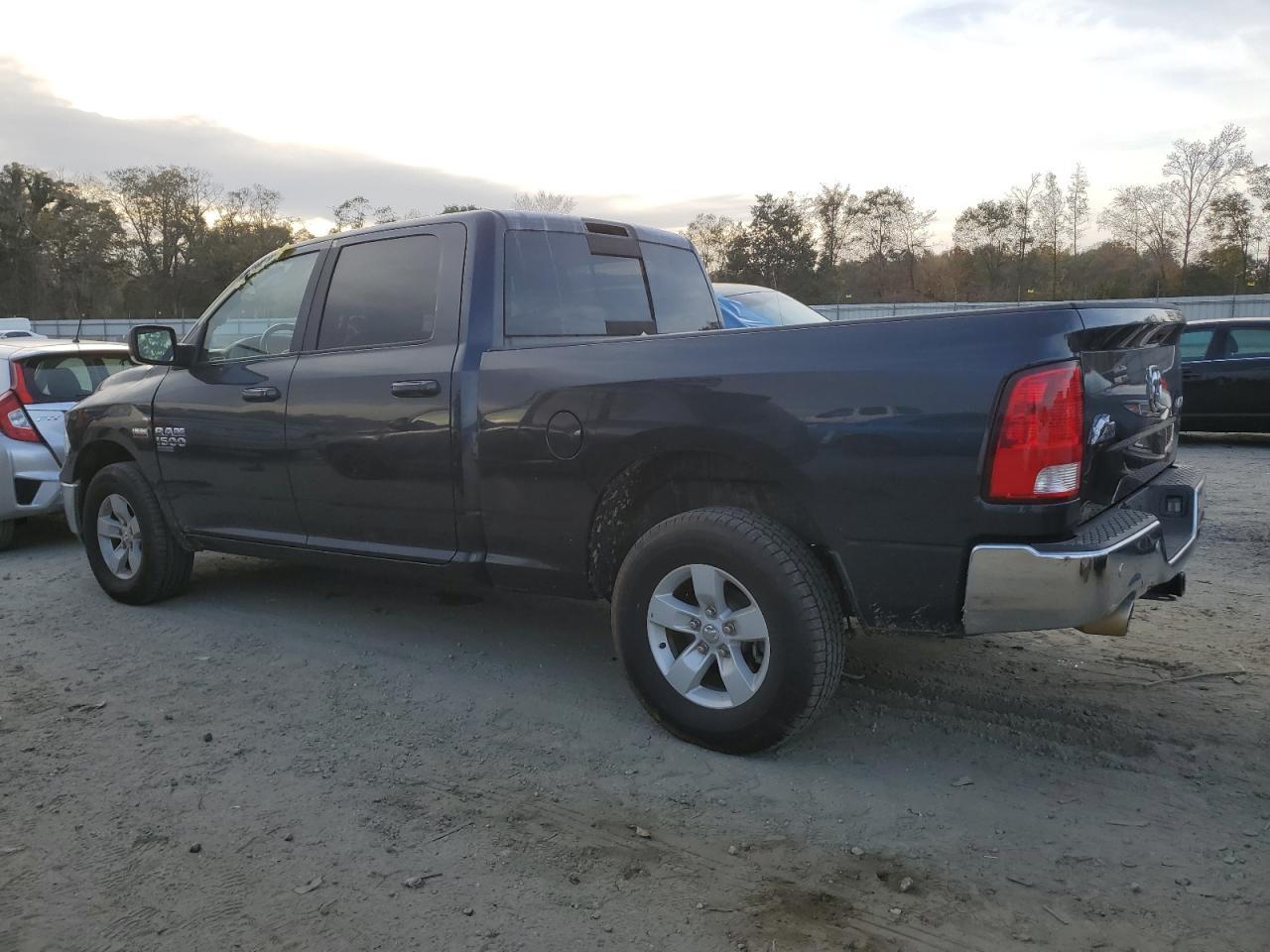 2019 RAM 1500 CLASS - Image 2