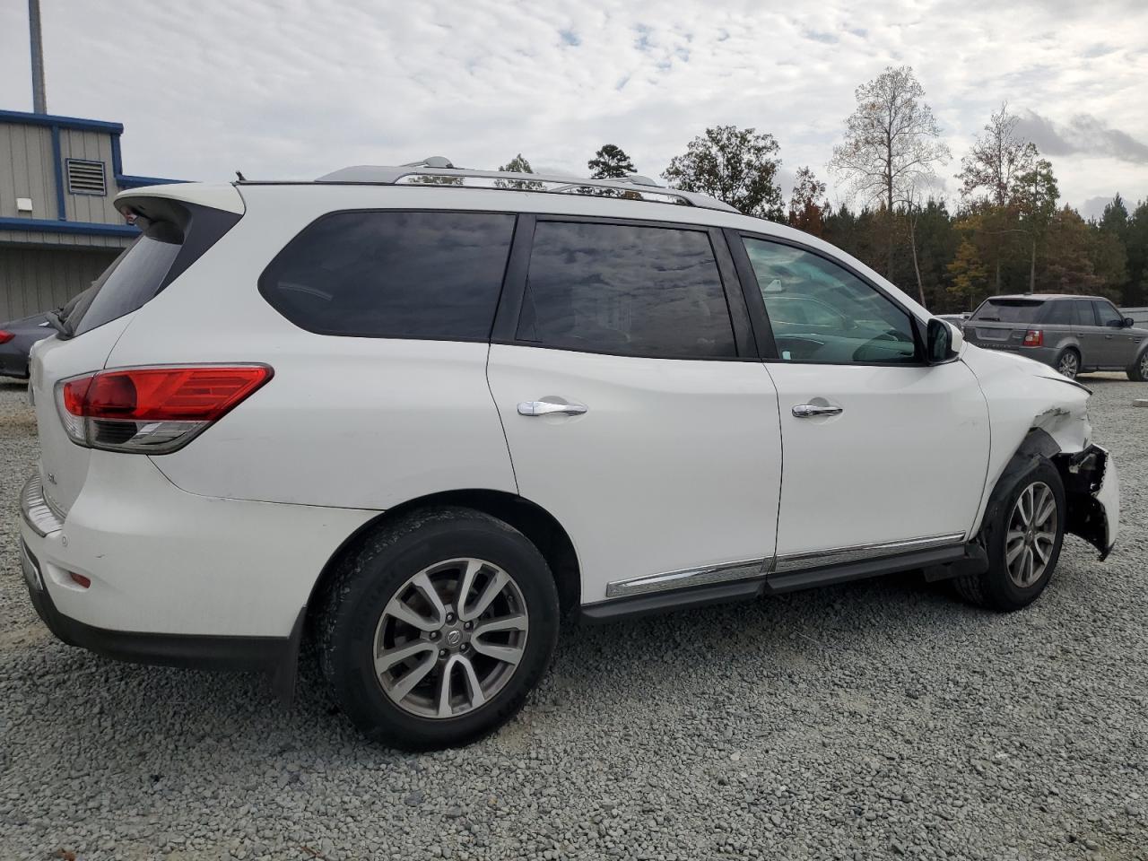 2013 NISSAN PATHFINDER - Image 3