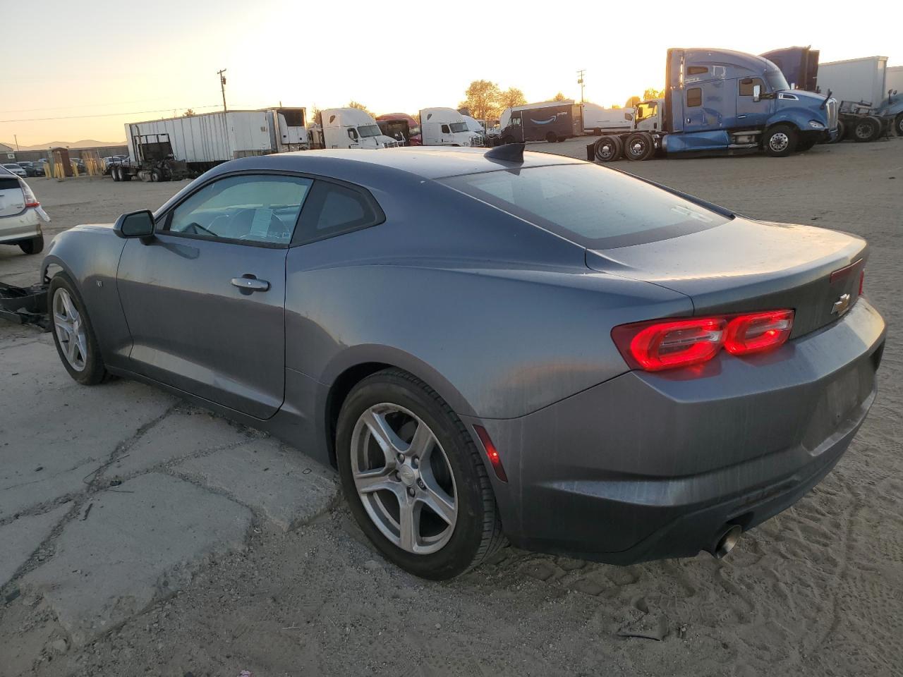 2021 CHEVROLET CAMARO LS - Фото 2