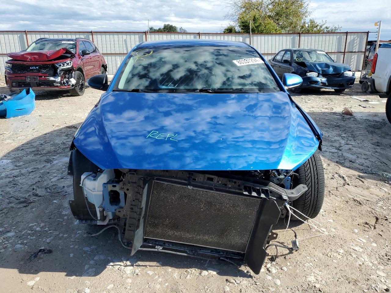 2018 HYUNDAI ELANTRA SE - Фото 5