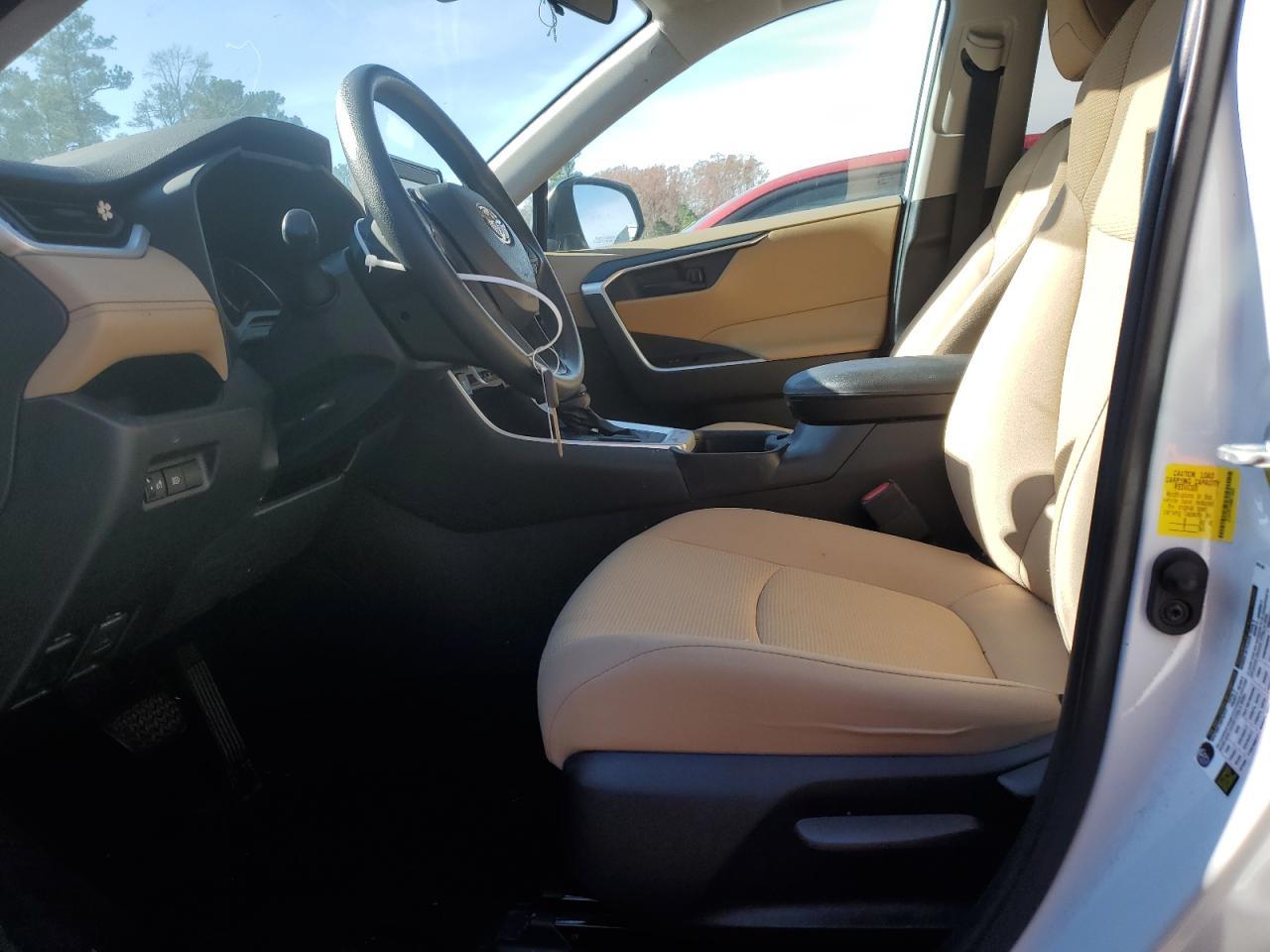 2021 TOYOTA RAV4 LE - Image 7