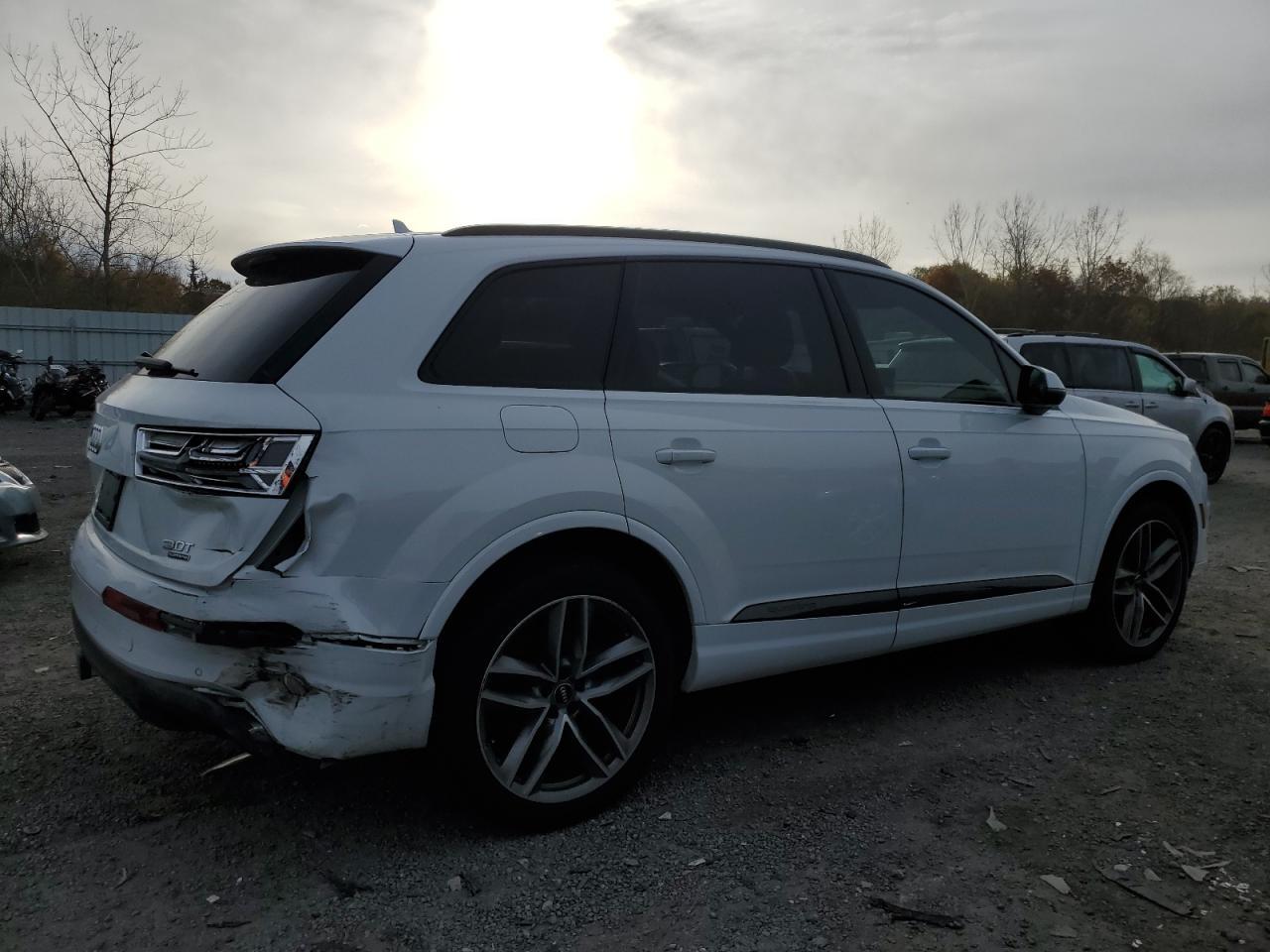 2017 AUDI Q7 PRESTIG - Фото 3