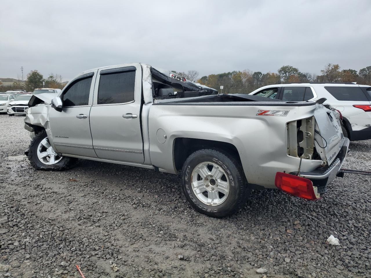 2017 CHEVROLET SILVERADO - Image 2