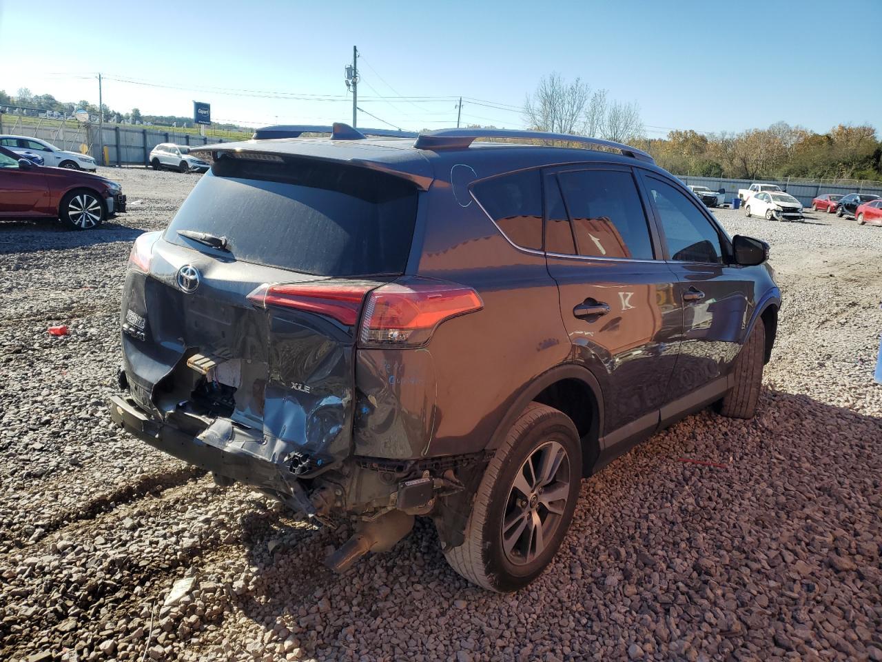 2017 TOYOTA RAV4 XLE - Фото 3