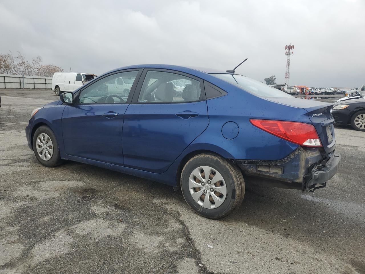 2015 HYUNDAI ACCENT GLS - Image 2